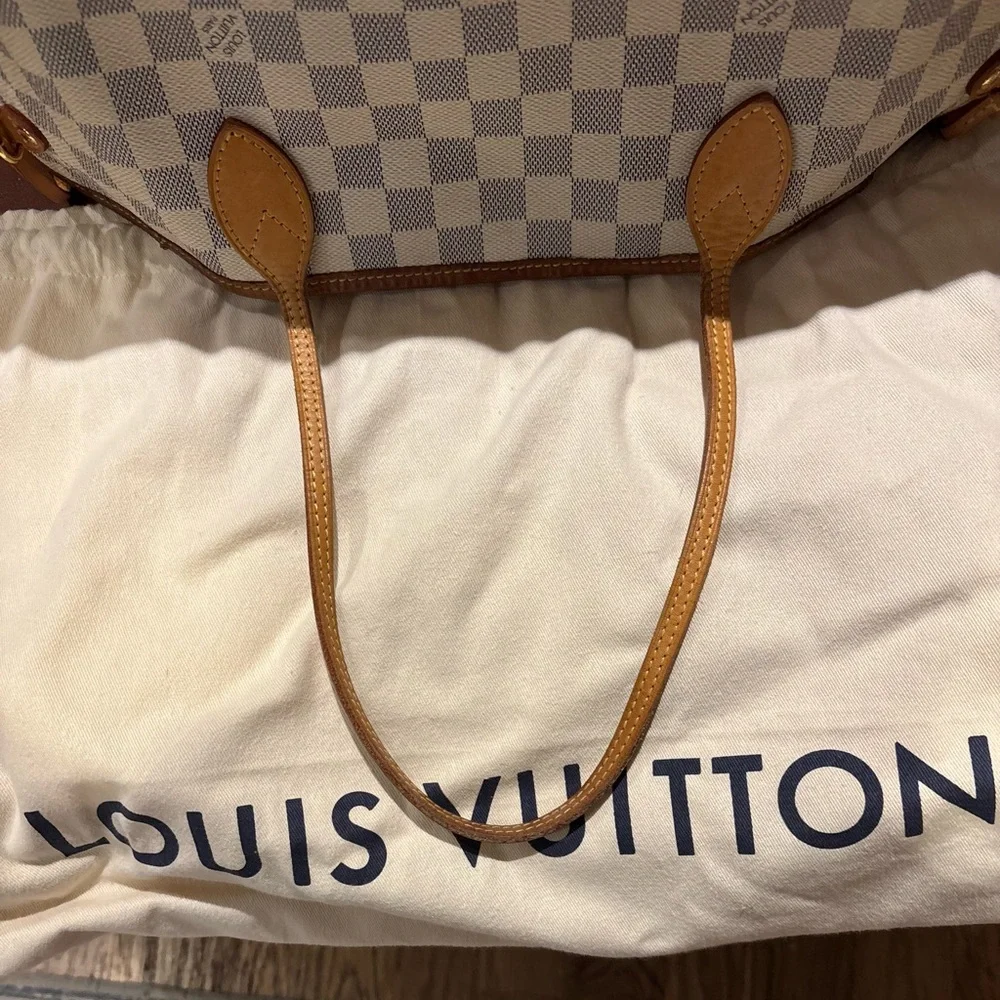 Louis Vuitton Damier Azur Canvas Tote in Ivory and Light Blue with Vachetta Trim - Picture 14 of 15